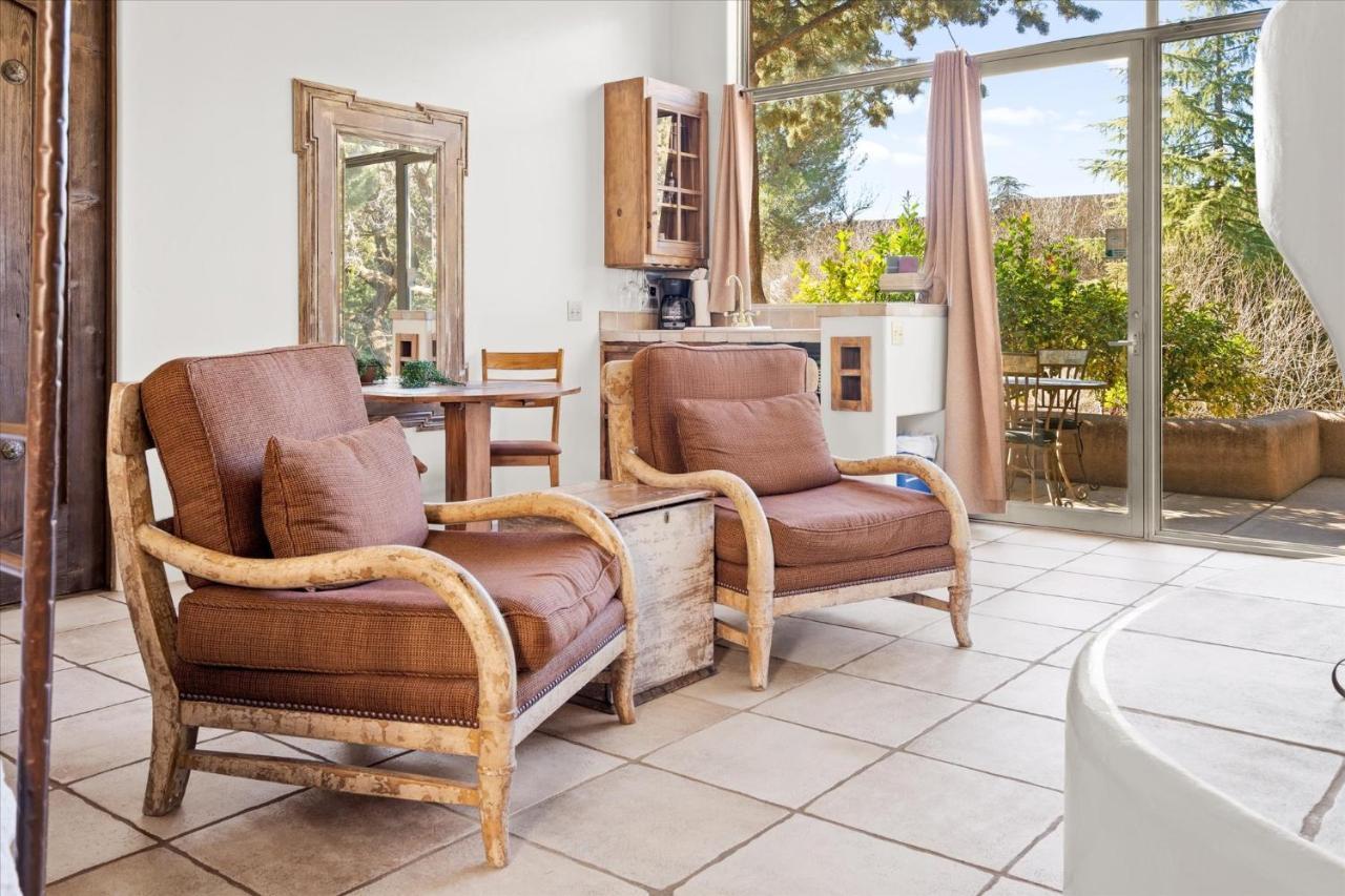 Adobe Village Villa With Private Patio - Sunset Villa 세도나 외부 사진