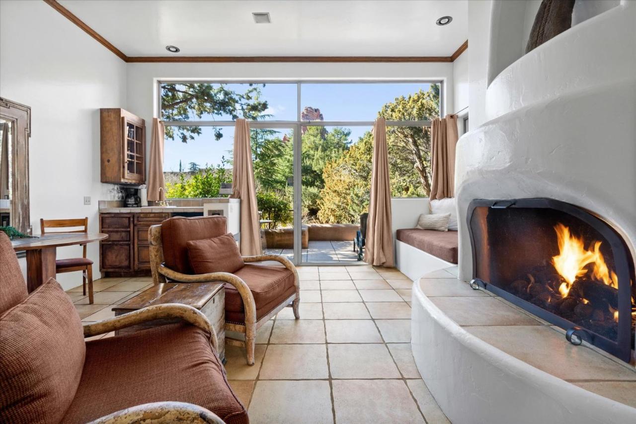 Adobe Village Villa With Private Patio - Sunset Villa 세도나 외부 사진